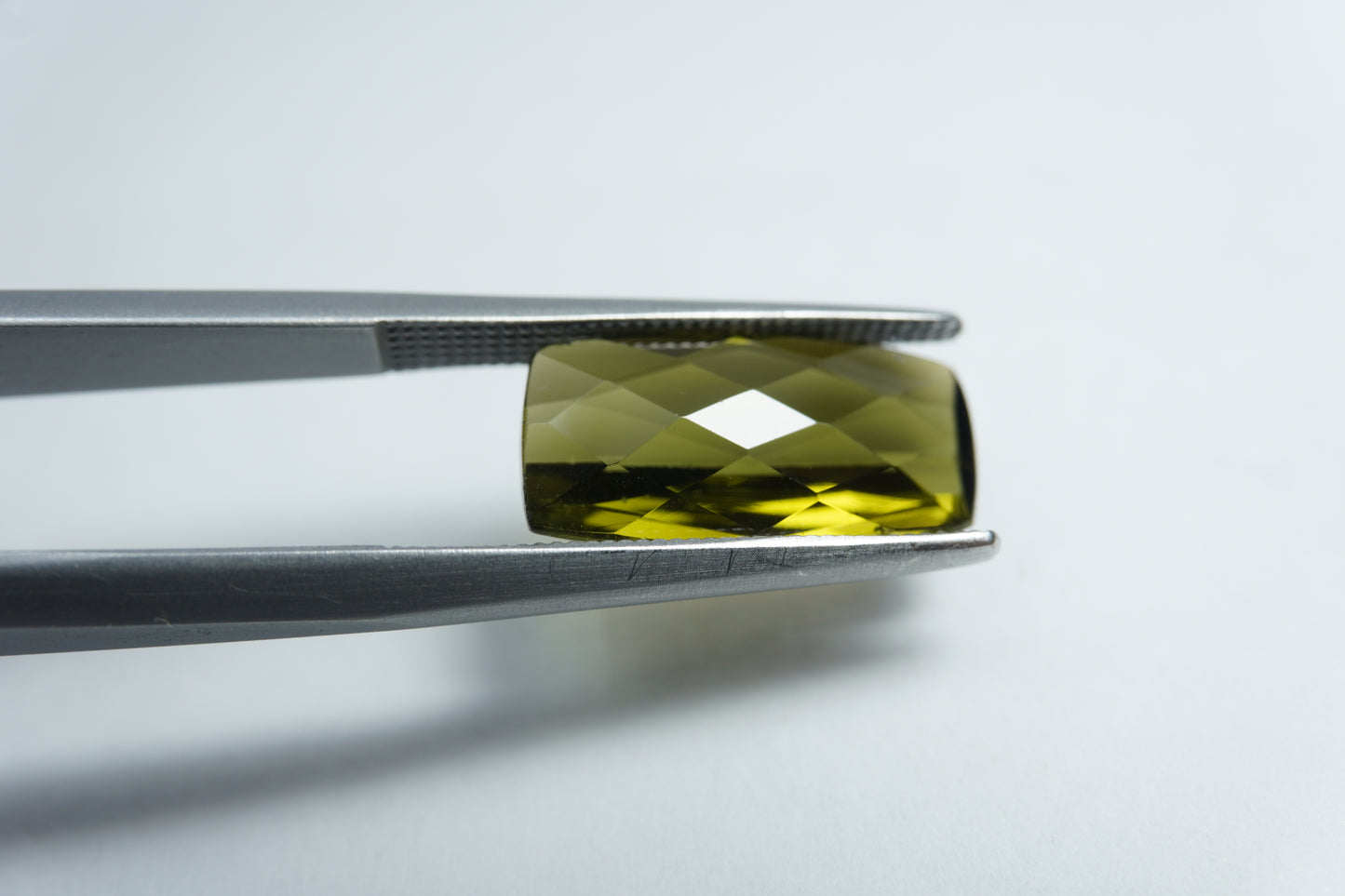 3.40ct Turmalina 14x7mm