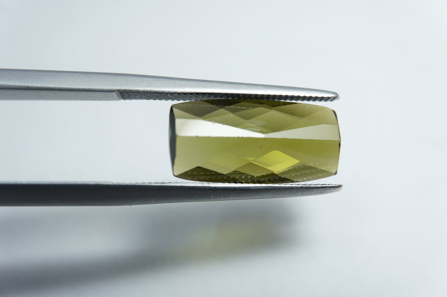 3.40ct Turmalina 14x7mm