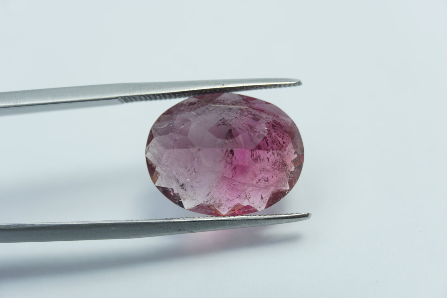 8.75ct Turmalina bicolor 16x12mm