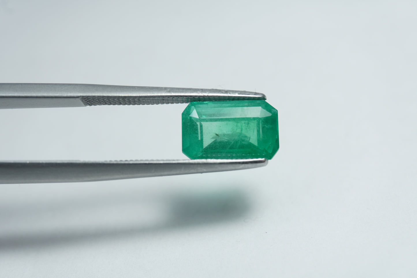 2.47ct Esmeralda 10x6mm