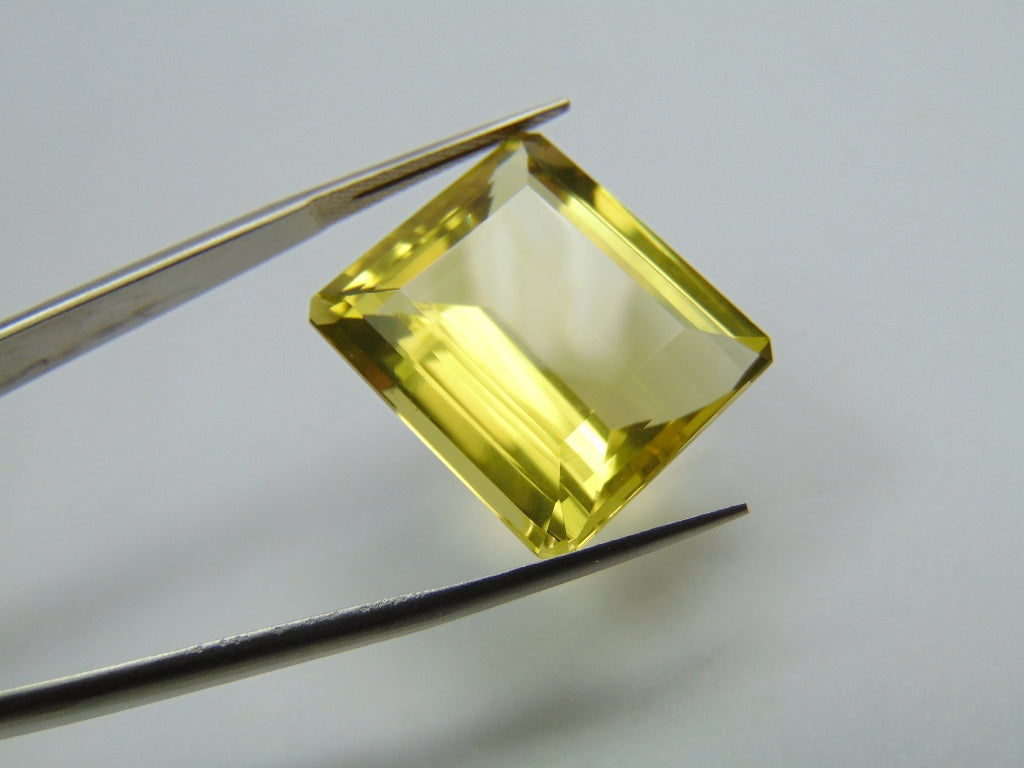 33.95ct Green Gold 22x19mm