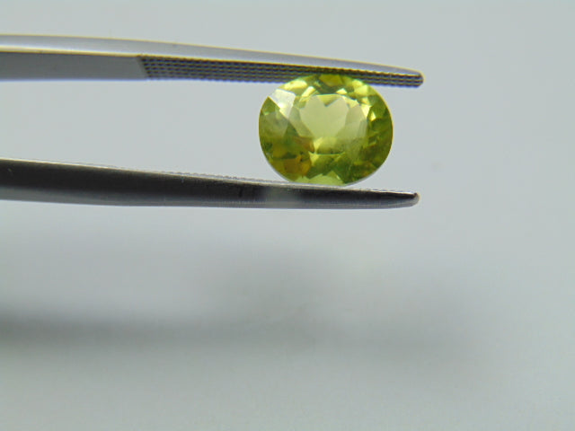 2.40ct Chrysolite 8x7mm