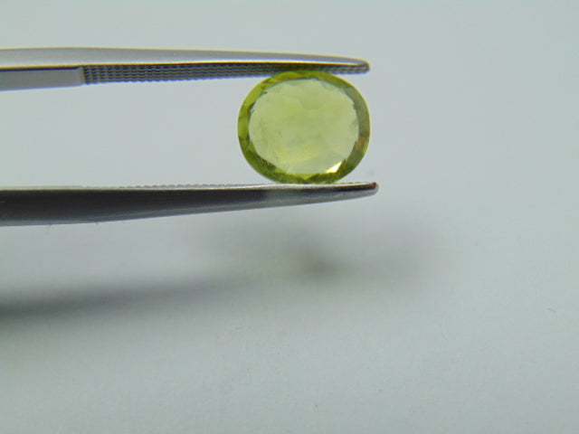 2.40ct Chrysolite 8x7mm