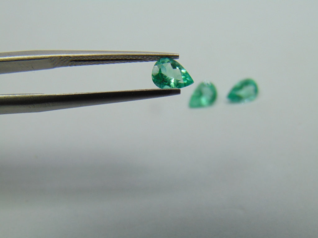 1.10ct Esmeralda 6x4mm