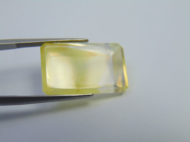 14.45ct Quartzo com Inclusão 22x13mm