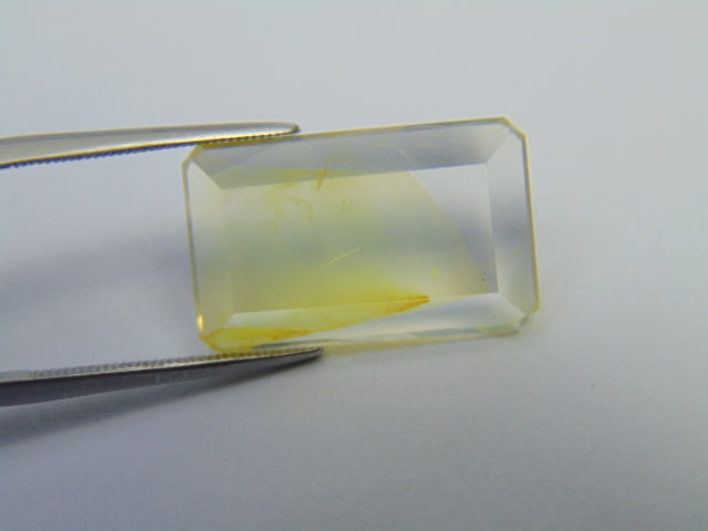 14.45ct Quartzo com Inclusão 22x13mm