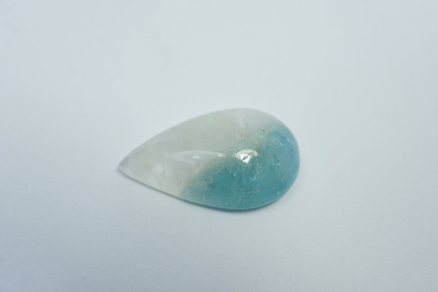 15.50ct Água-Marinha Bicolor Cabochão 25x15mm