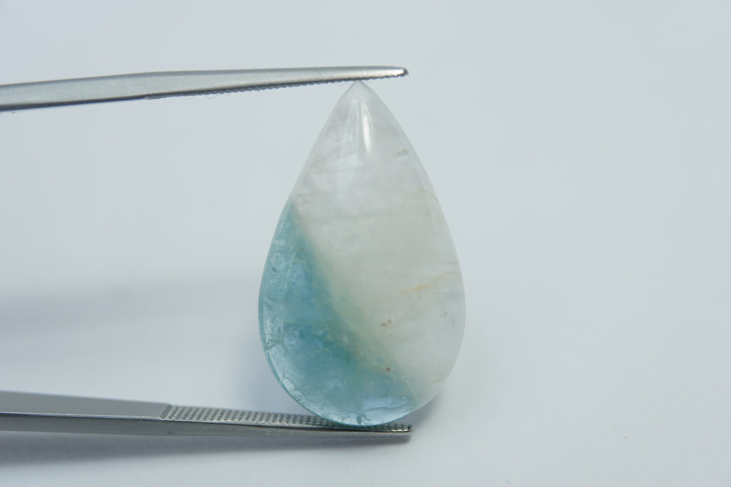 15.50ct Água-Marinha Bicolor Cabochão 25x15mm