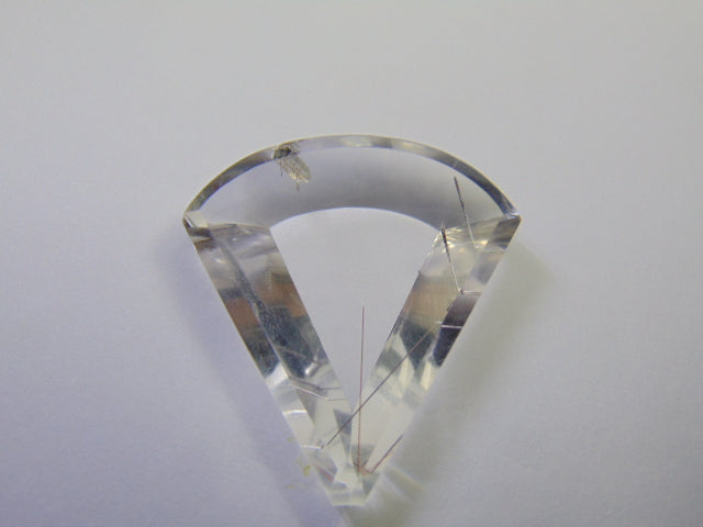 57.45ct Quartzo com Inclusão 37x34mm