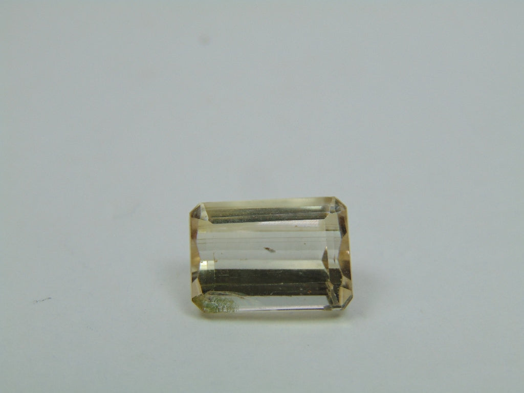 5.15ct Berilo com Agulha 12x8mm