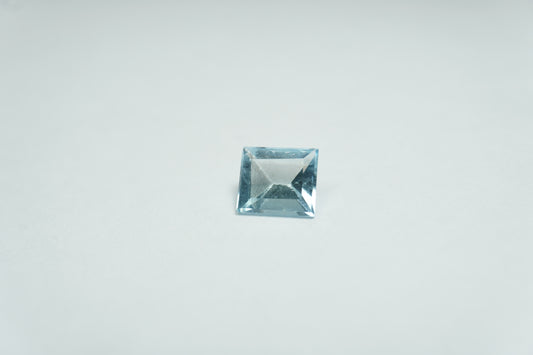 0.75ct Água-marinha 6x5mm