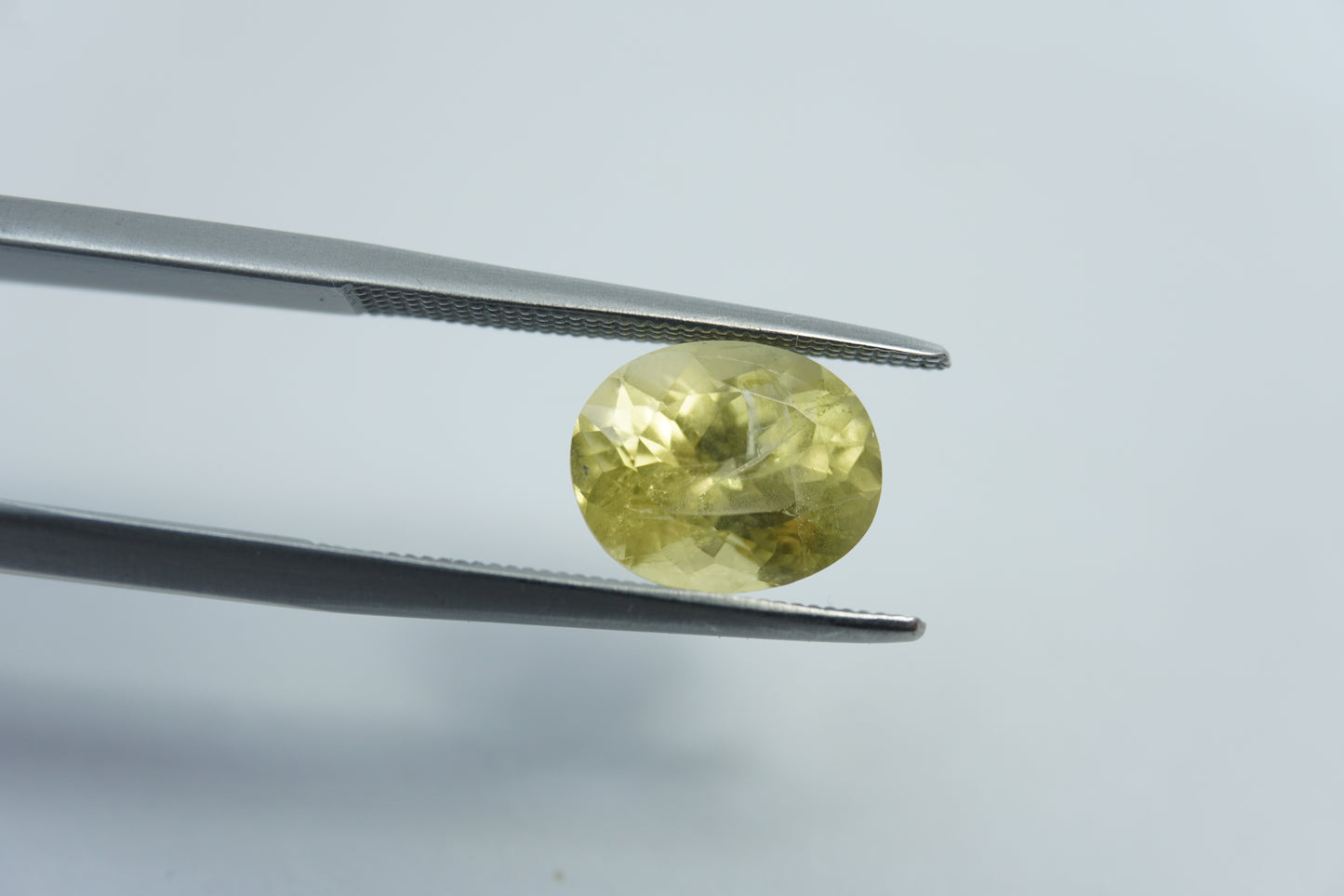 3.30ct Chrysolite 9x7mm