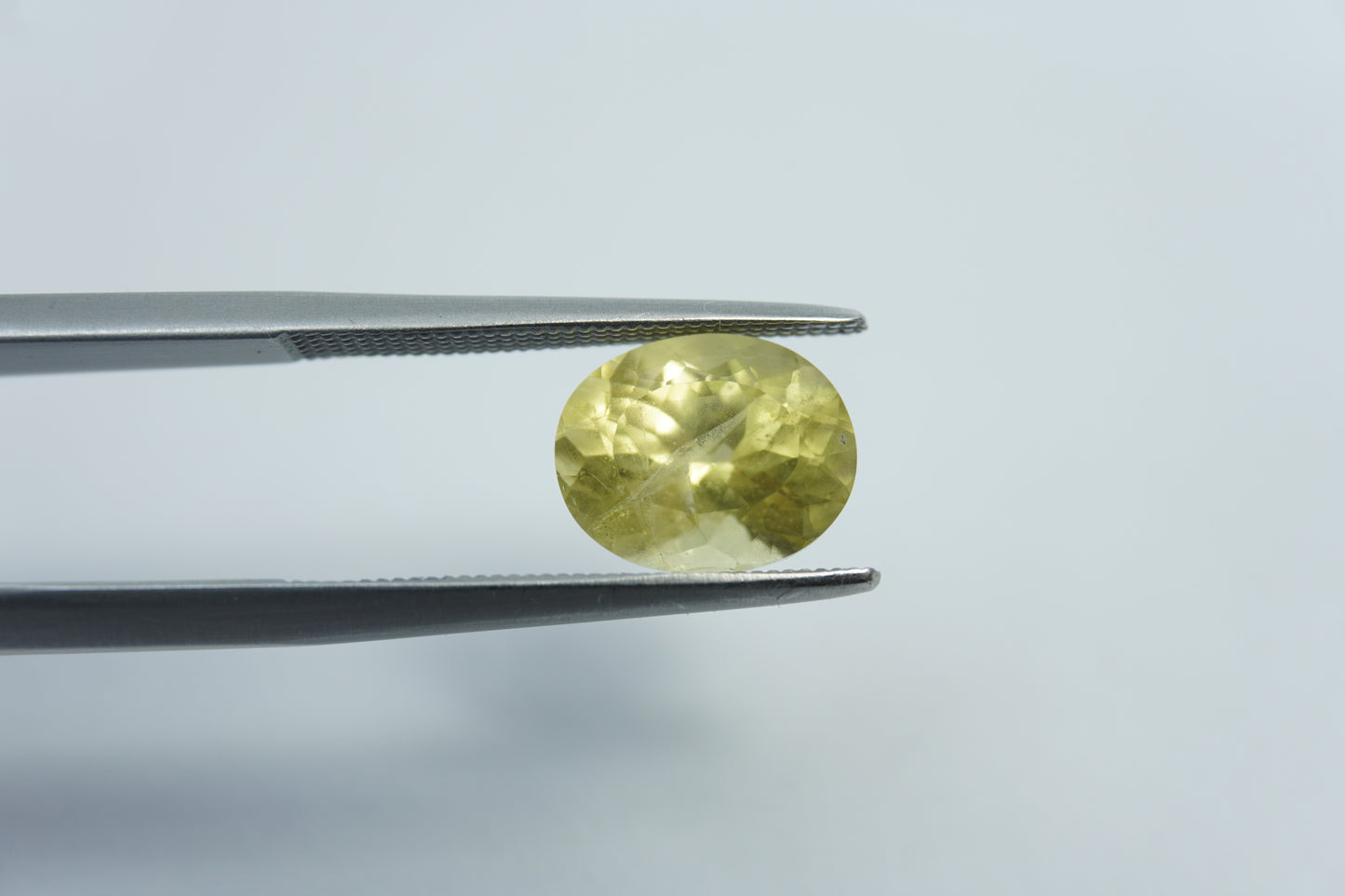 3.30ct Chrysolite 9x7mm