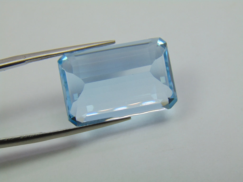 25.45ct Topázio 21x14mm