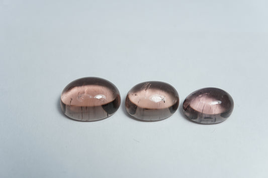 10.70ct Escapolita Cabochão 10x7mm / 11x8mm / 12x9mm