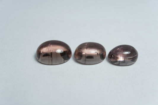 10.70ct Escapolita Cabochão 10x7mm / 11x8mm / 12x9mm