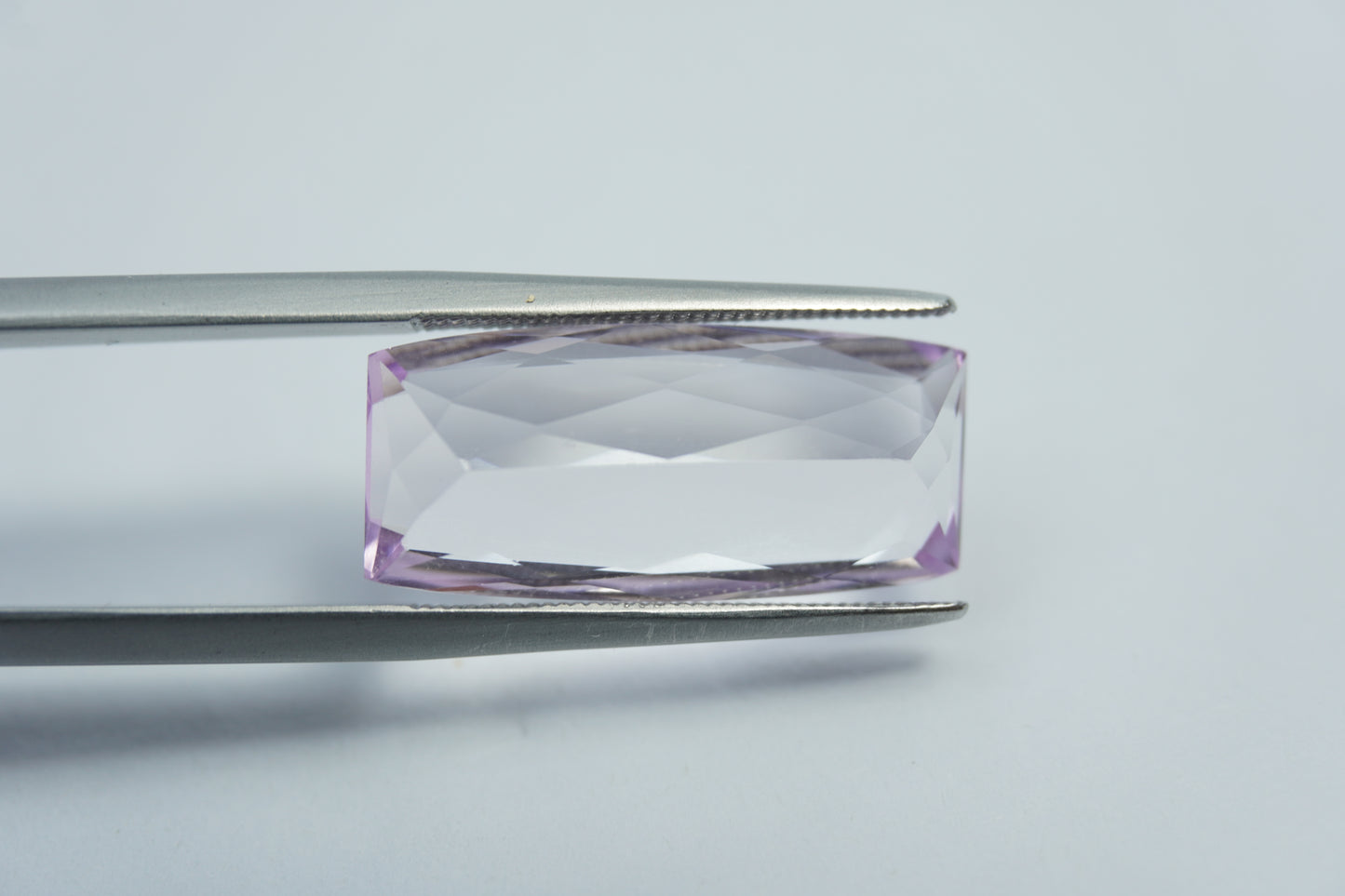 10.42ct Kunzita 20x9mm