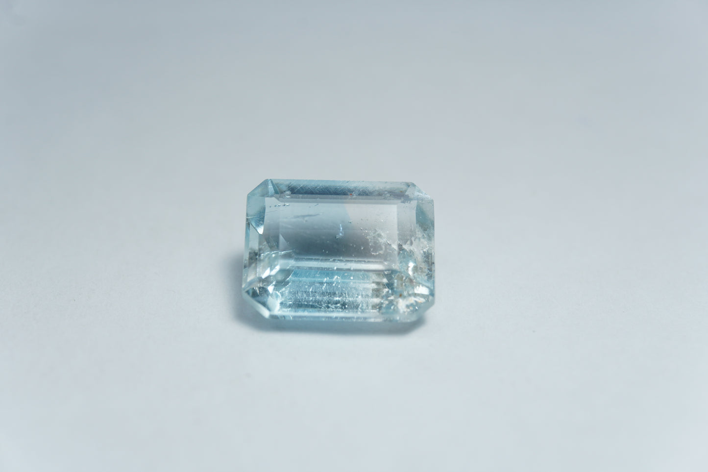 6.30ct Topázio Bicolor cor natural 11.5x6mm