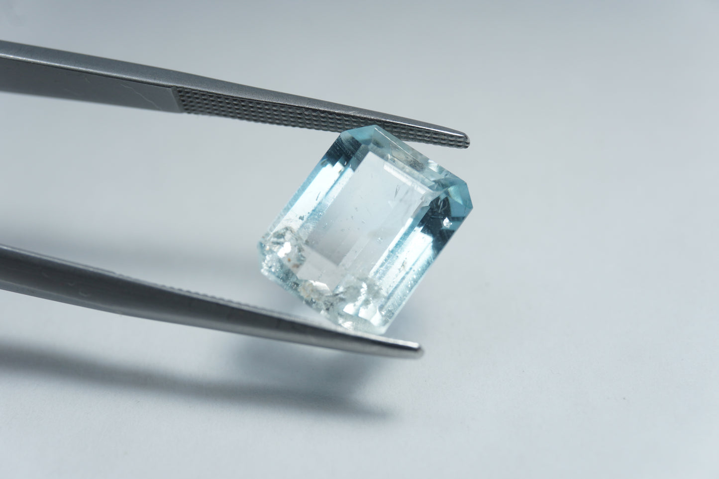 6.30ct Topázio Bicolor cor natural 11.5x6mm