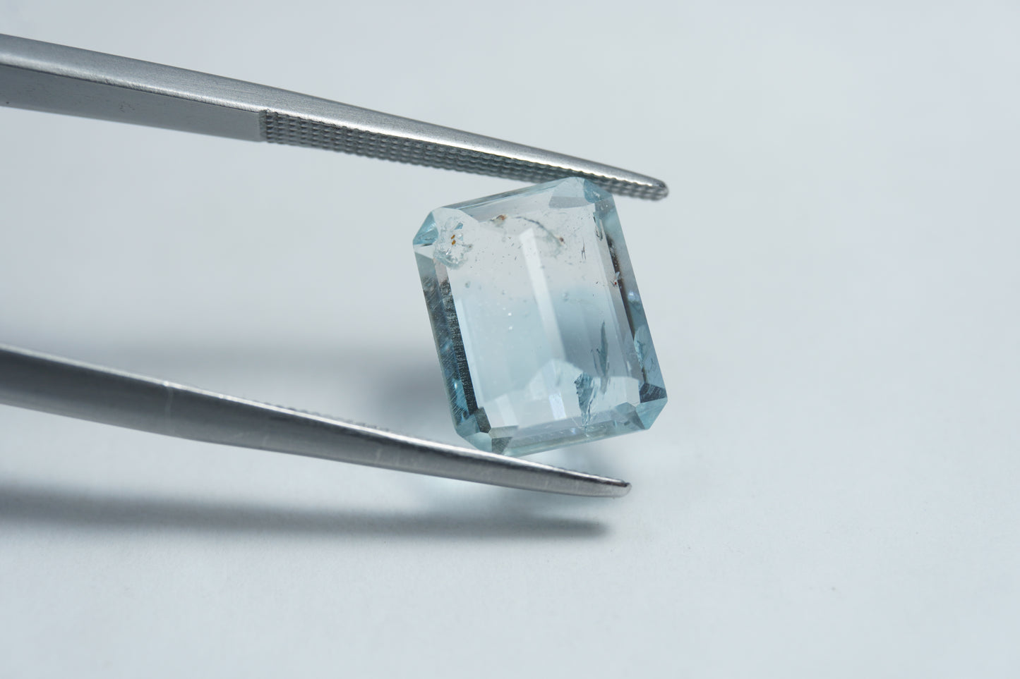 6.30ct Topázio Bicolor cor natural 11.5x6mm