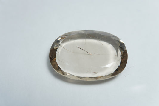 38.35ct Quartzo com inclusão 30x24mm