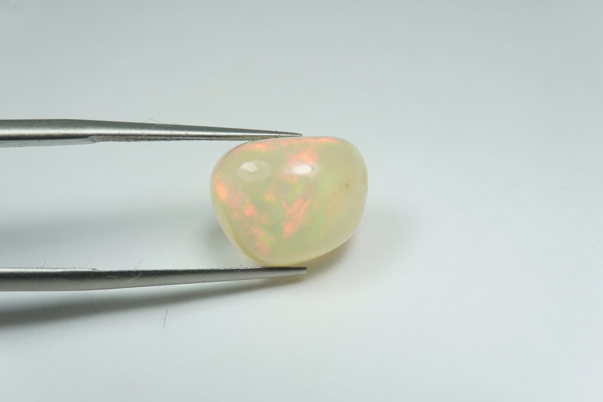 4.20ct Noble opal 13x11mm