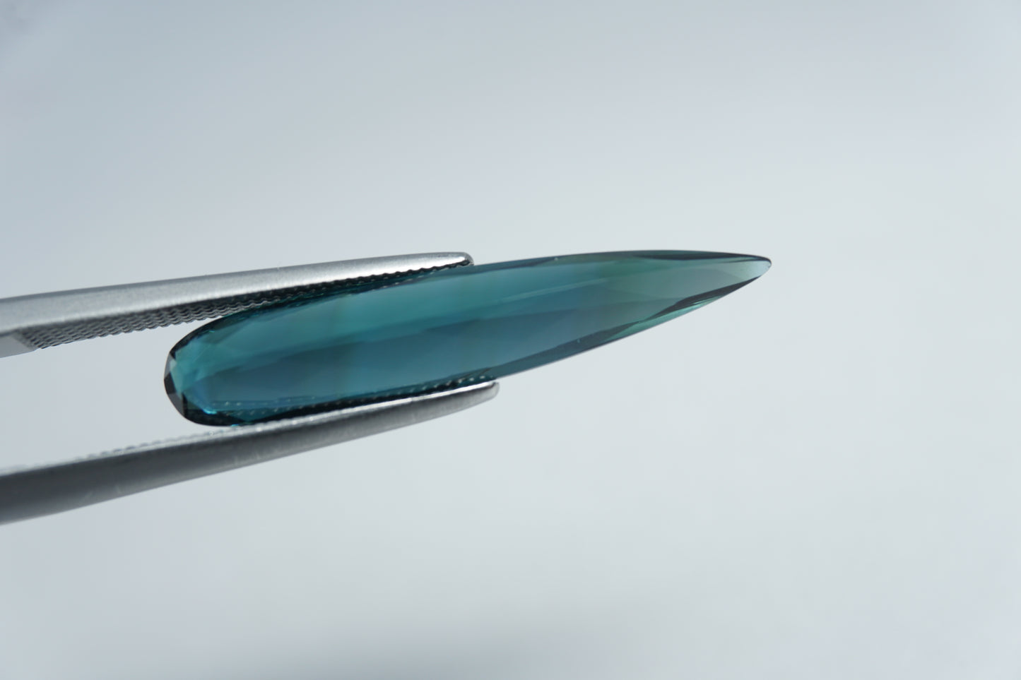 3.50ct Tourmaline blue 25x5mm