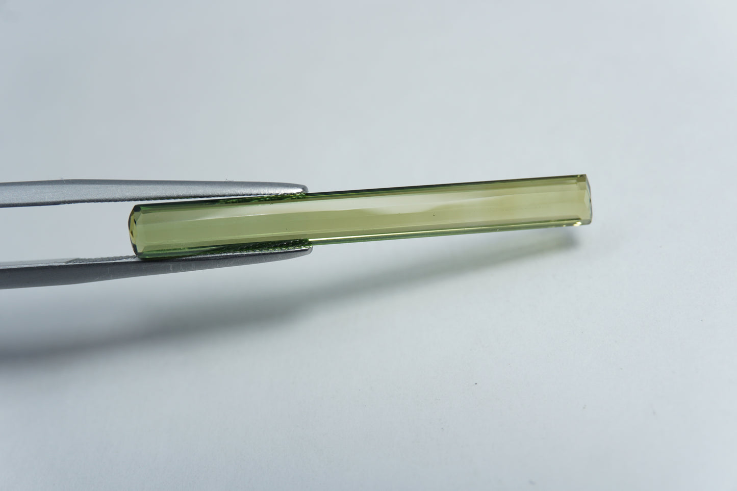 4.25ct Turmalina 35x4mm