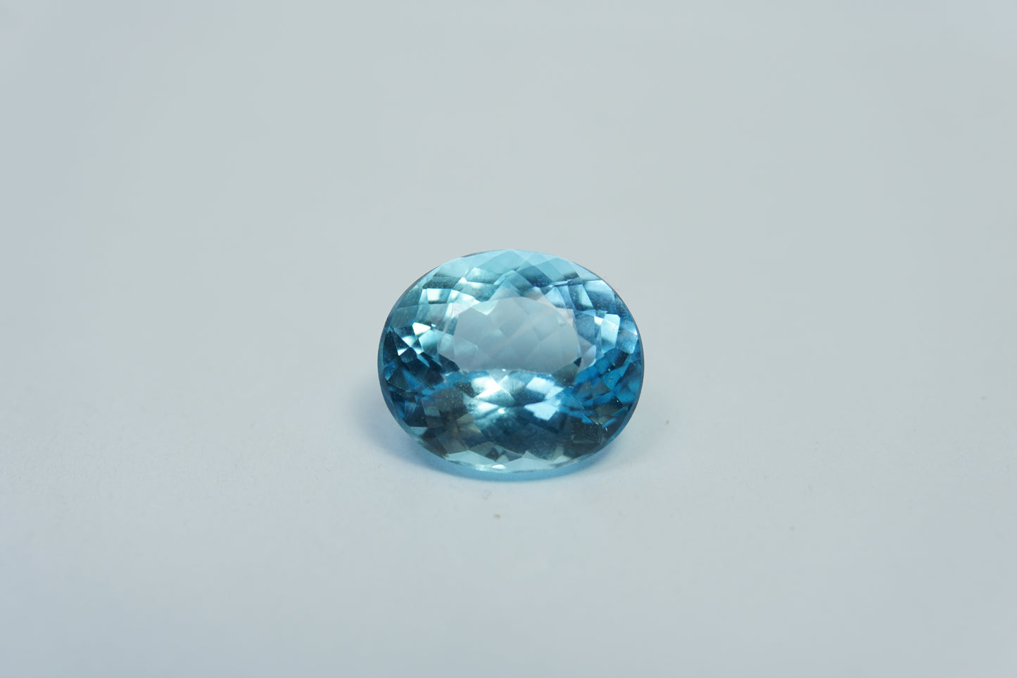 10.15ct Topázio 14x12mm