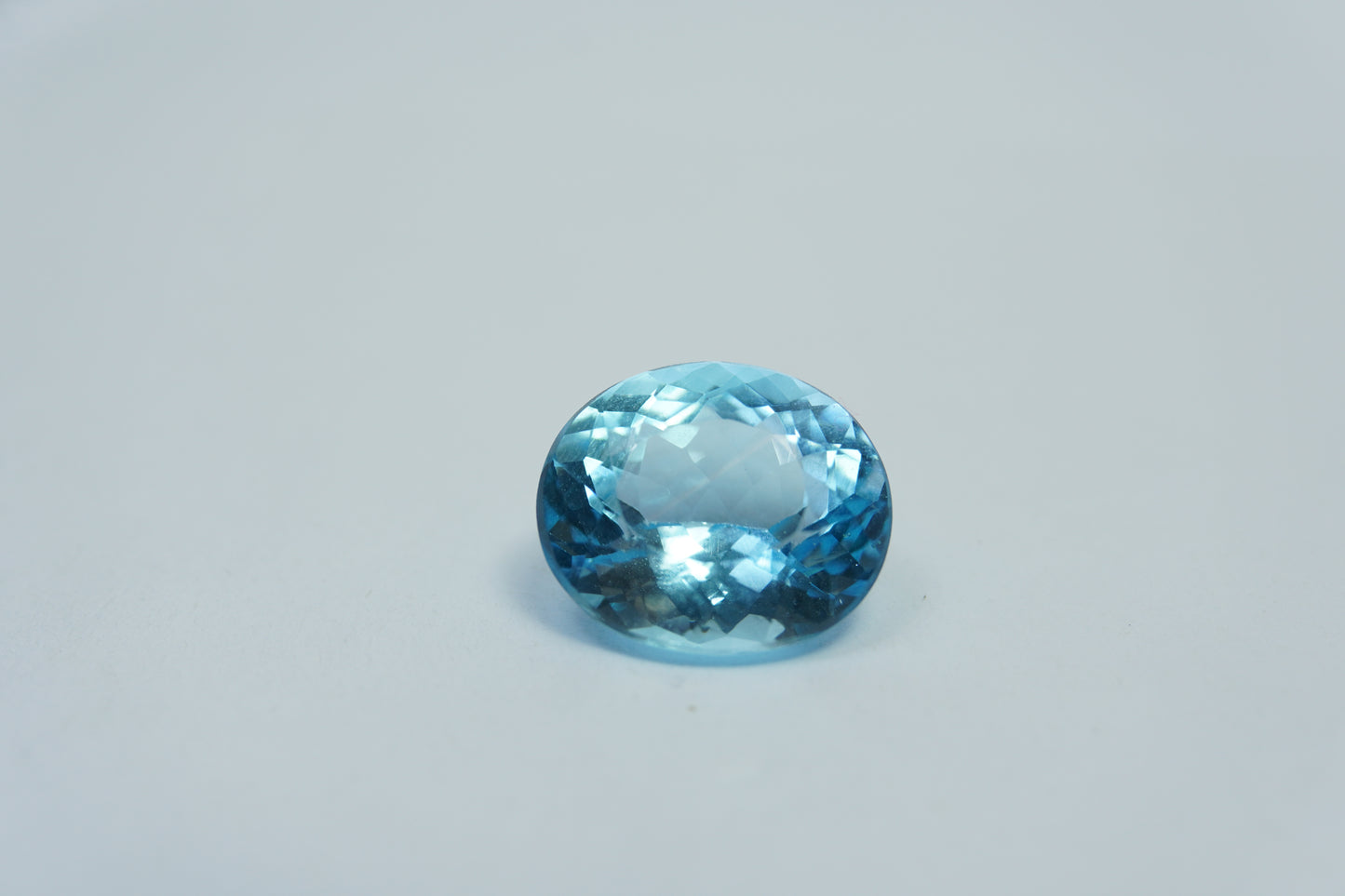 10.15ct Topázio 14x12mm