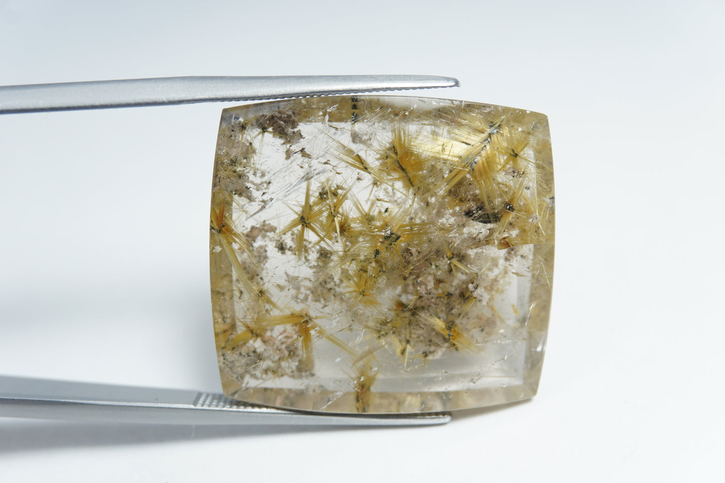 32.80ct Rutilo 24x22mm