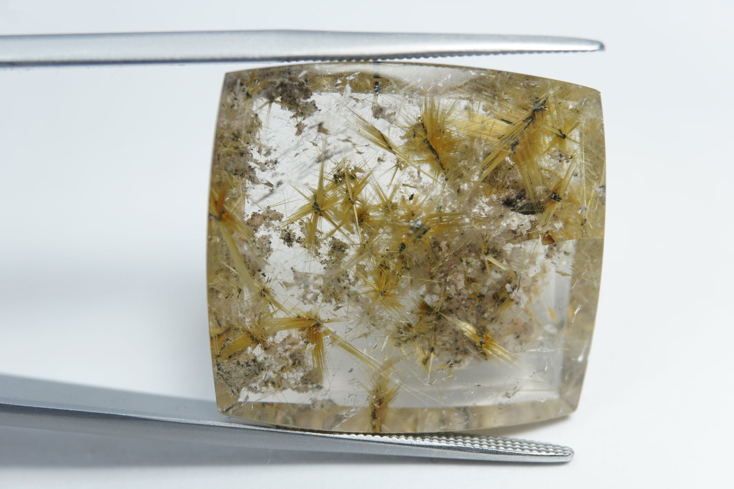 32.80ct Rutilo 24x22mm