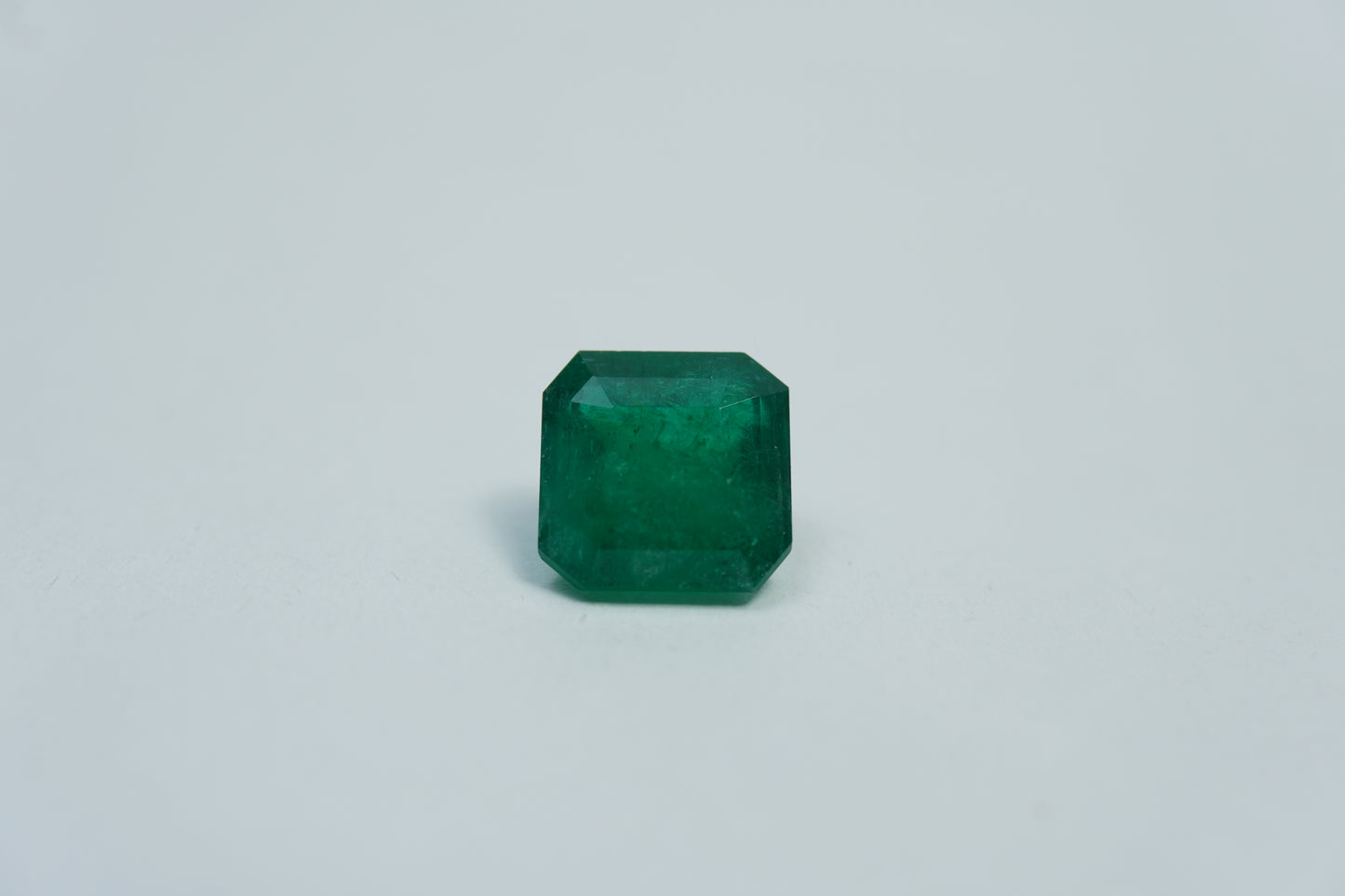 2.45ct Esmeralda 8mm