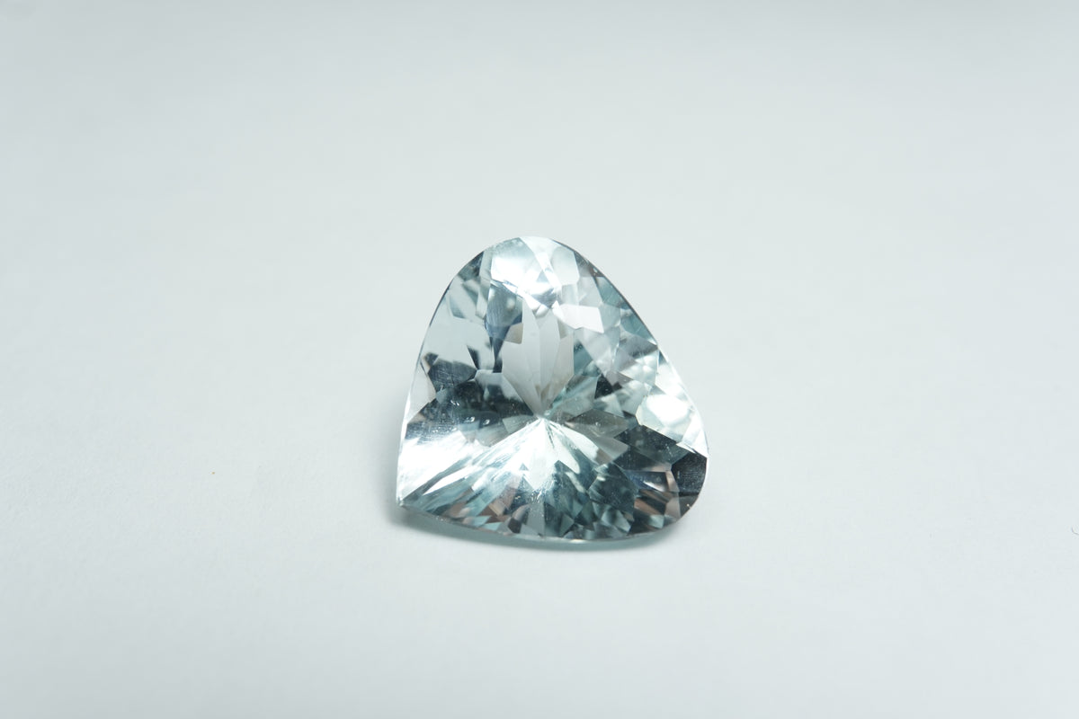 12.79ct Topázio sky 16x15mm