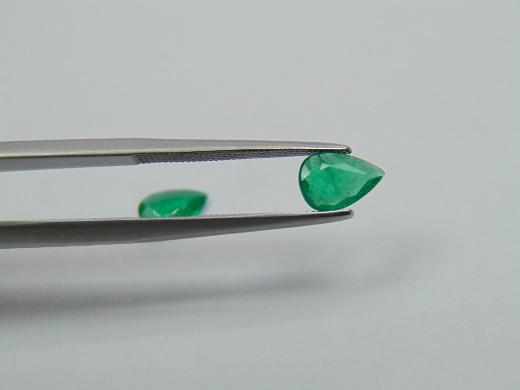 Par de esmeralda 0,93 ct 7x5mm