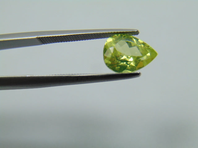 2.05ct Chrysolite 9x7mm