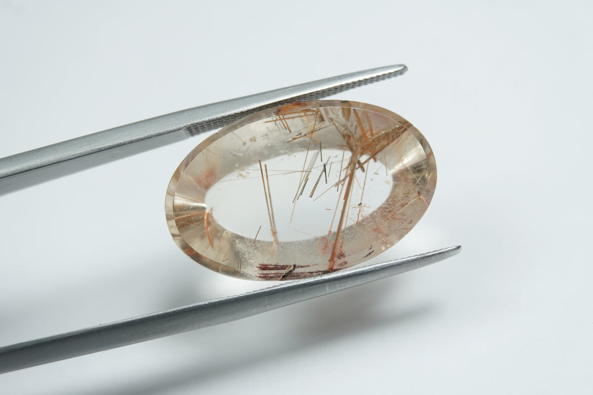 13ct Quartzo com inclusão 21x13mm