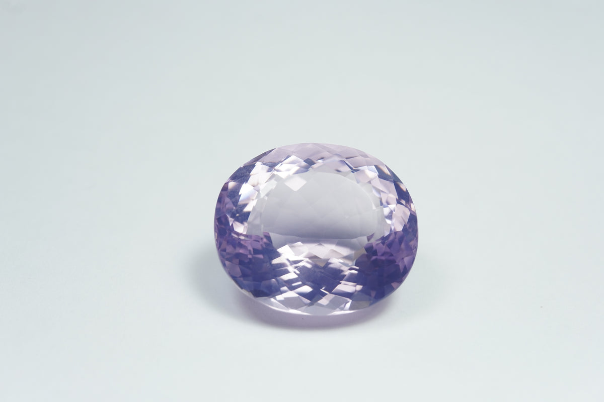 29.67ct Ametista lavanda 21.5x19mm