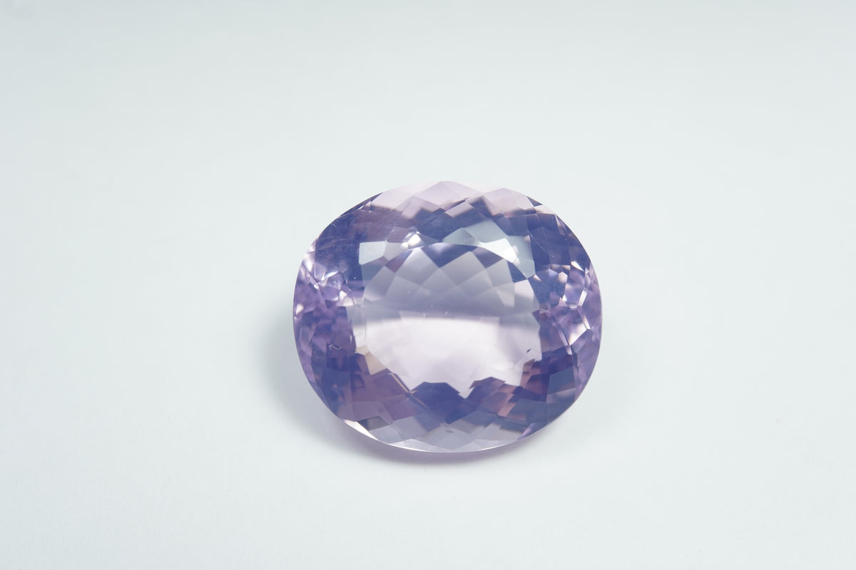 29.67ct Ametista lavanda 21.5x19mm