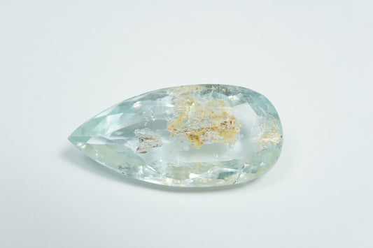 27.35ct Água-marinha com inclusão 33x16mm