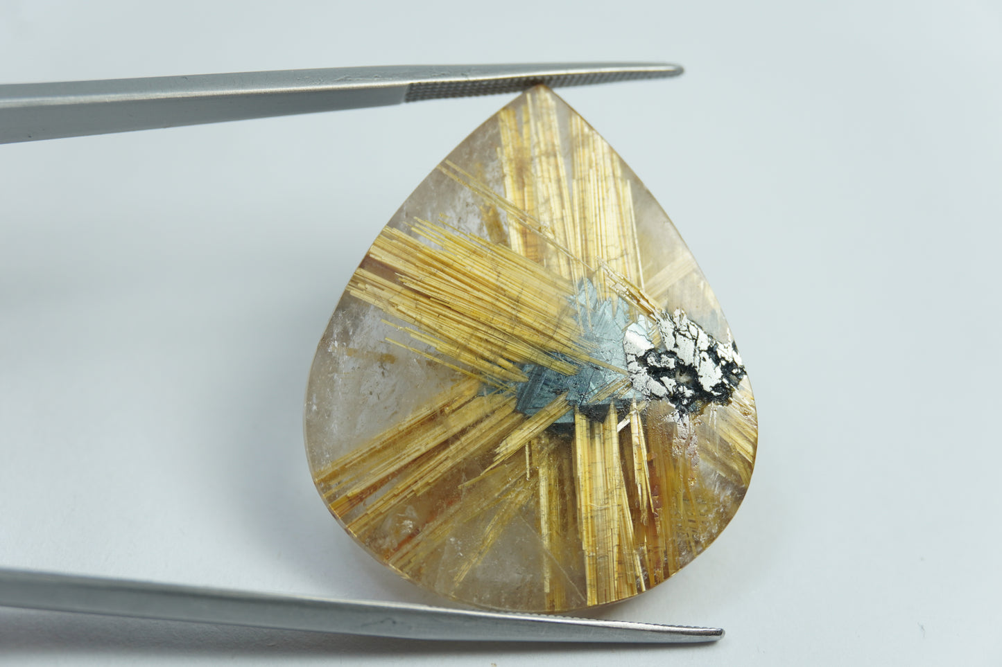 50.15ct Rutile 33x27mm