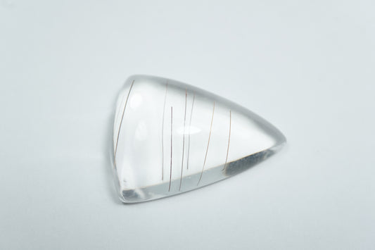 25.47ct Quartzo com inclusão cabochão 25x19.5mm