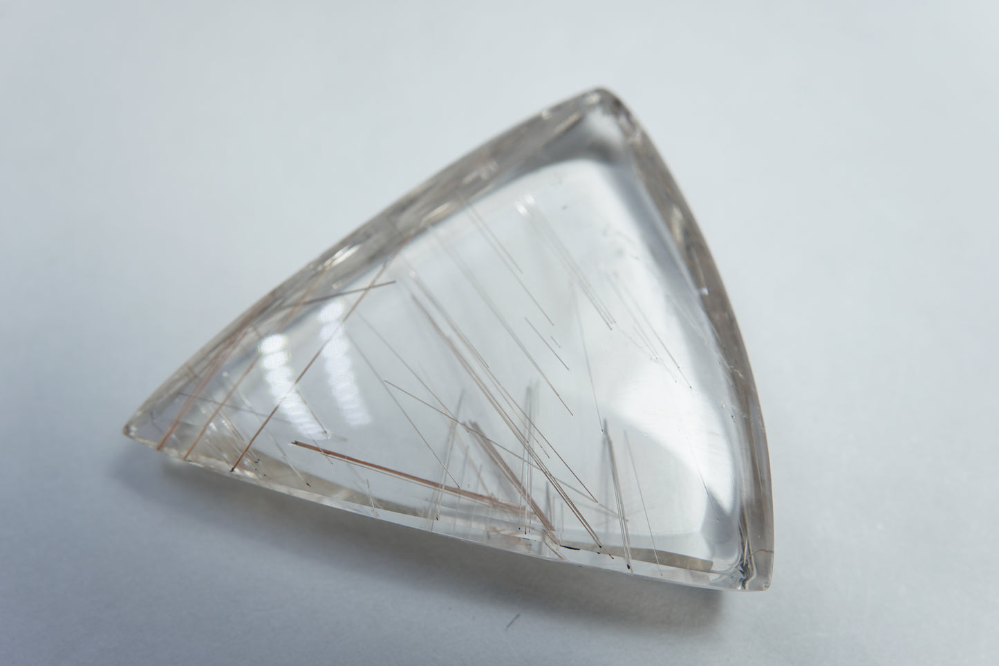 43.30ct Quartzo com inclusão 32x29mm