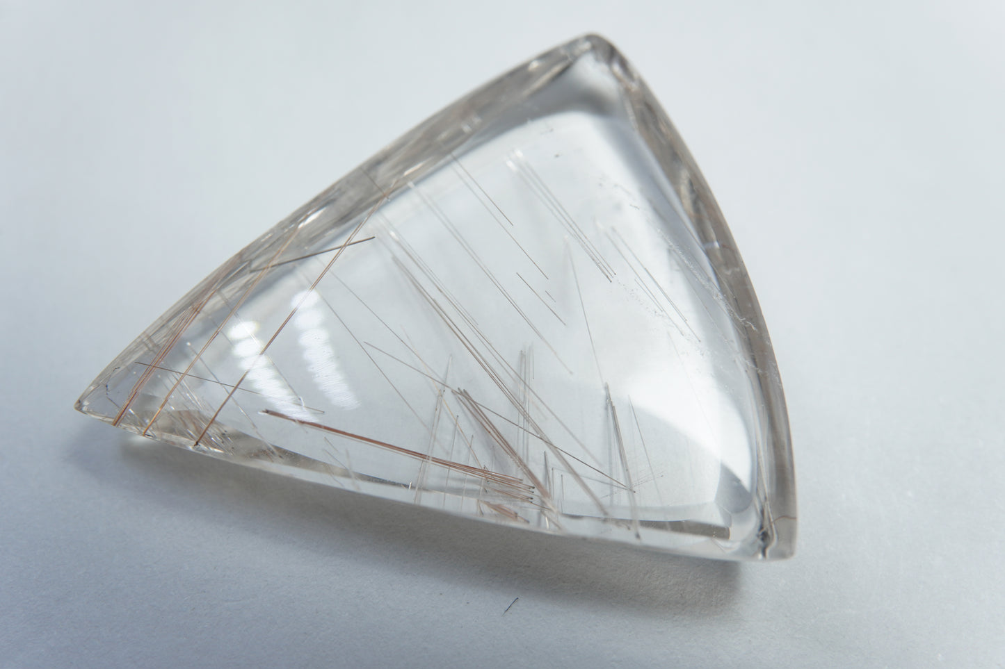 43.30ct Quartzo com inclusão 32x29mm