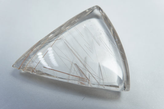 43.30ct Quartzo com inclusão 32x29mm