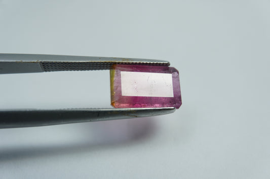 2.80ct Turmalina bicolor 10x6mm