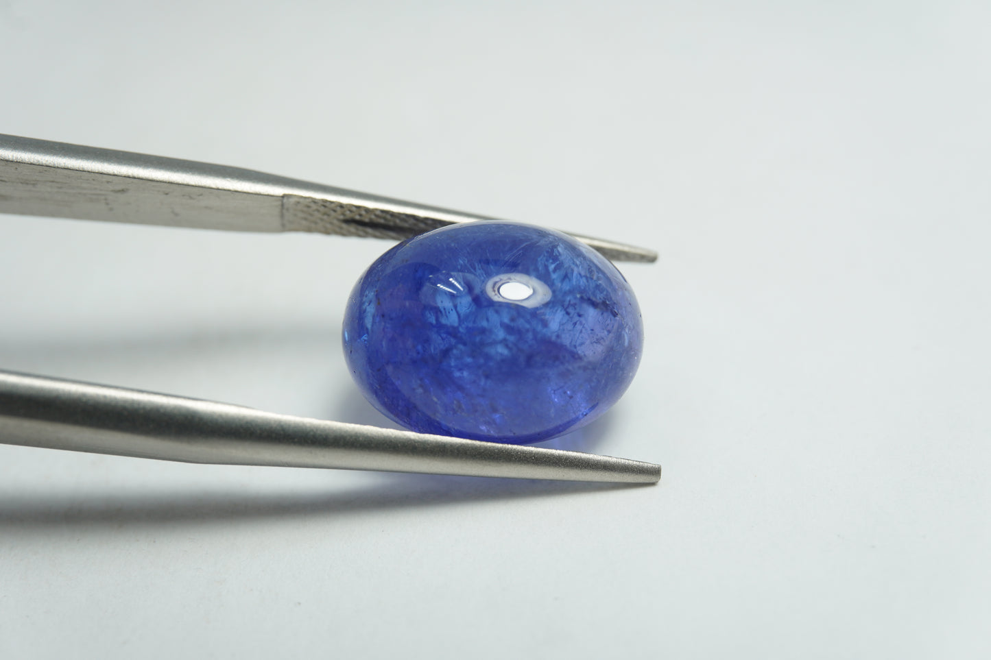 8.20ct Tanzanita cabochão 13x10mm