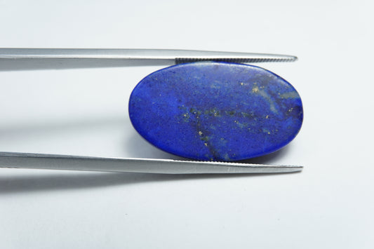 24.75ct Lápis-lazúli cabochão 29x14mm