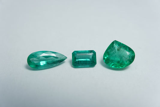 2.60ct Esmeralda 10x4.5mm / 8x7.5mm / 6x4mm