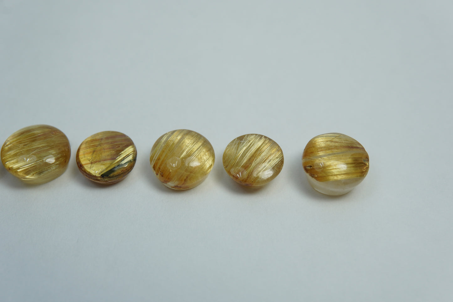 11.90ct Rutile with stripe